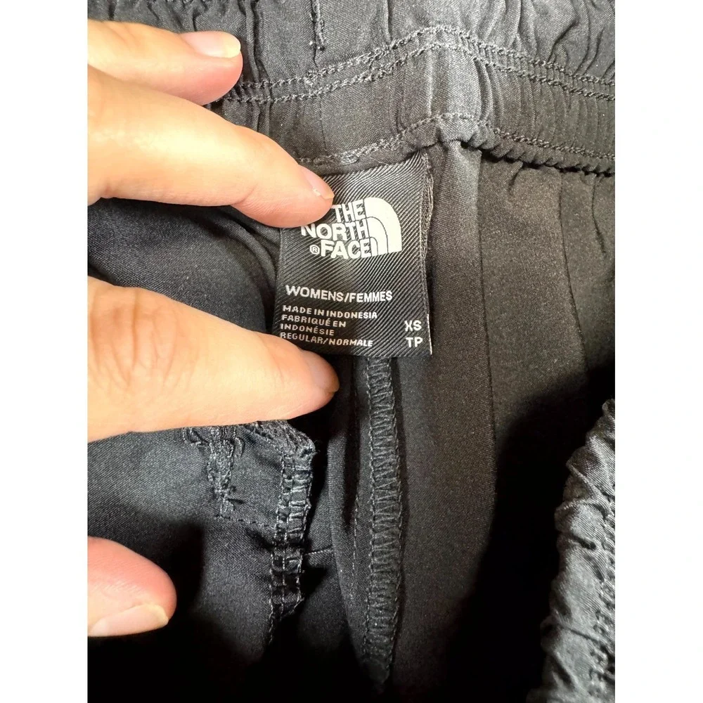 The North‎ Face Cargo Pants Womens XS Black Stretch Outdoor Adventure Trekking